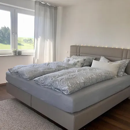 Apartment Schottenhof Walser 1 - Alleinlage Im Gruenen Mit Panoramablick Achberg