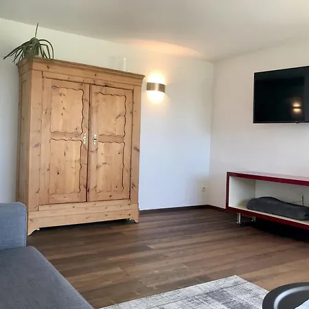 Schottenhof Walser 1 - Alleinlage Im Gruenen Mit Panoramablick Apartment